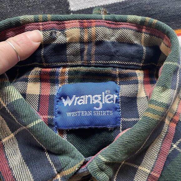 Vintage Wrangler Pearl Snap Button Up Shirt. Large. Pockets. USA. - Picture 8 of 16